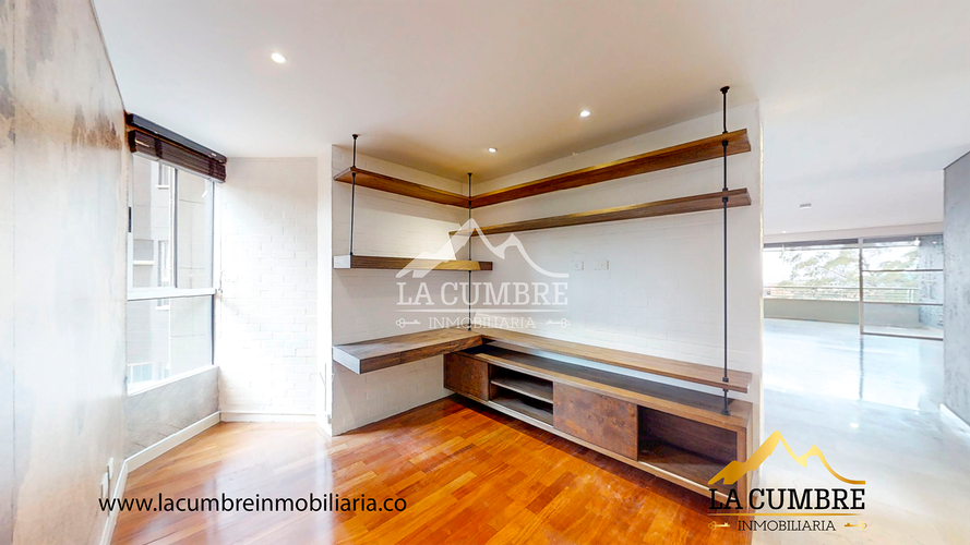 Apartamento de 3 alcobas en arriendo en La Calera, Medellín, 220 m² · foto 13 de 20