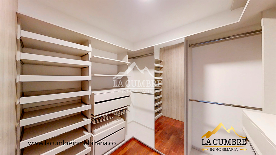Apartamento de 3 alcobas en arriendo en La Calera, Medellín, 220 m² · foto 20 de 20