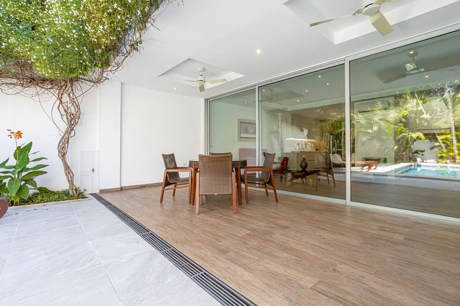 DUPLEX PREMIUM AMOBLADO - BARRIO HERRERA EN ALQUILER — foto 2