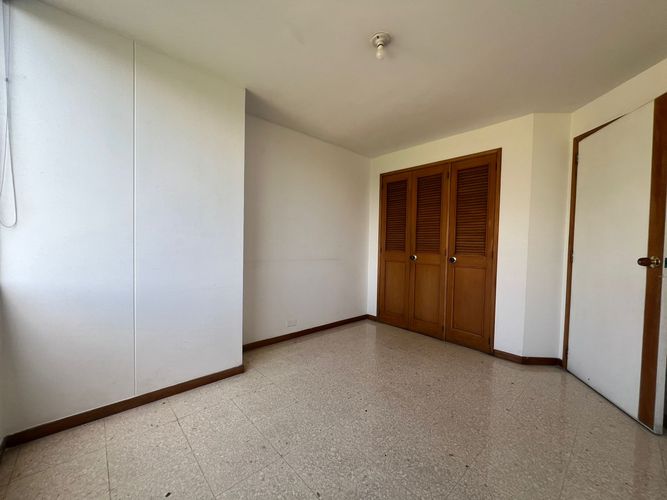 Apartamento de 3 alcobas en arriendo en El Poblado, Medellín, 125 m² · foto 7 de 13