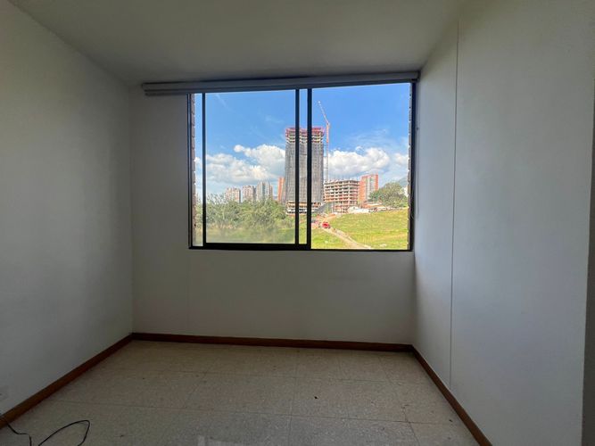Apartamento de 3 alcobas en arriendo en El Poblado, Medellín, 125 m² · foto 9 de 13