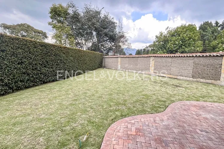 Casa de 4 alcobas en arriendo en Calahorra, Cajicá, 400 m² · foto 15 de 20