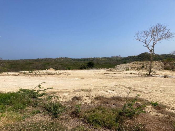 Lote en venta en Lagos Del Caujaral, Puerto Colombia, 1298 m² · foto 4 de 19