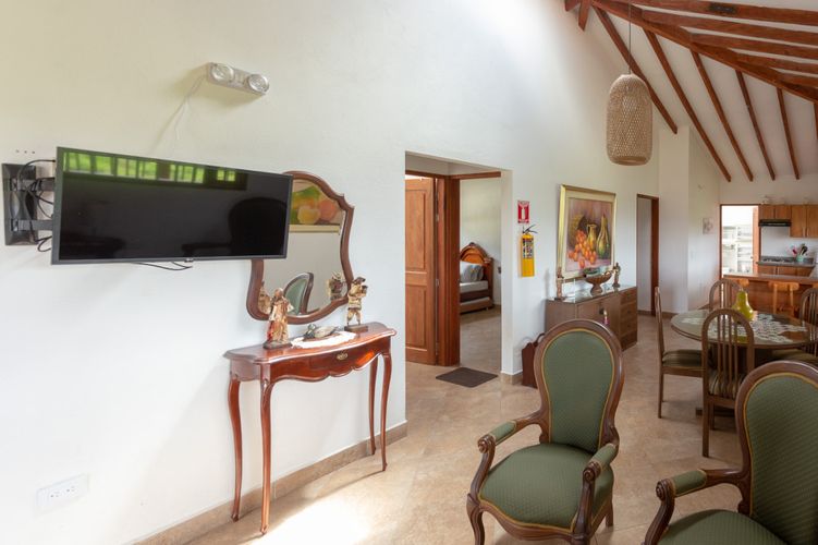 Casa de 4 alcobas en venta en Cristo Rey, El Carmen de Viboral, 280 m² · foto 2 de 24