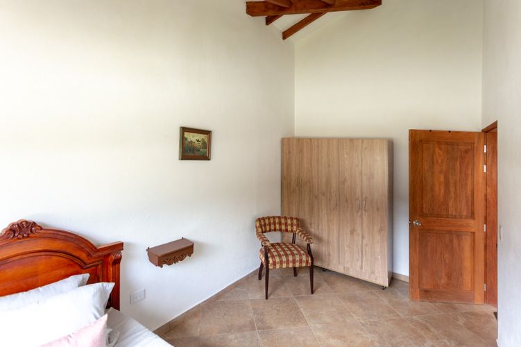 Casa de 4 alcobas en venta en Cristo Rey, El Carmen de Viboral, 280 m² · foto 5 de 24