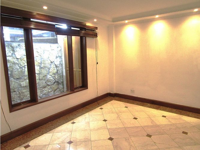 Casa de 4 alcobas en venta en Casa Blanca Suba, Bogotá, 292 m² · foto 14 de 21