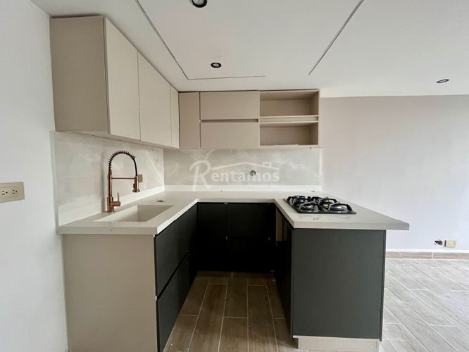 Apartamento en venta en Monteazul, Sabaneta · foto 2 de 16