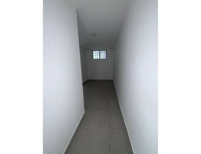 Local en arriendo en El Cinal, Bucaramanga, 21 m² · foto 3 de 5