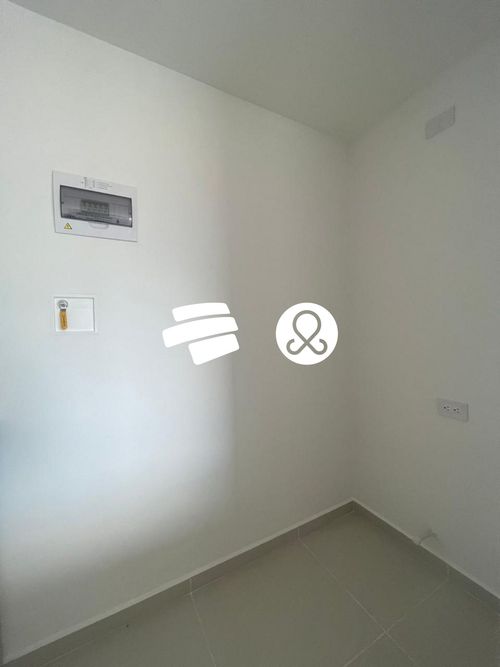 Apartamento en venta en Zona Industrial No. 1, Itagüí · foto 10 de 17
