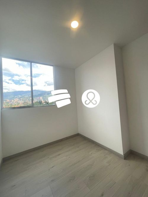 Apartamento en venta en Zona Industrial No. 1, Itagüí · foto 16 de 17