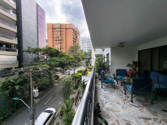 Apartamento de 4 alcobas en venta en Santa Teresita, Cali, 275 m² · foto 2 de 24
