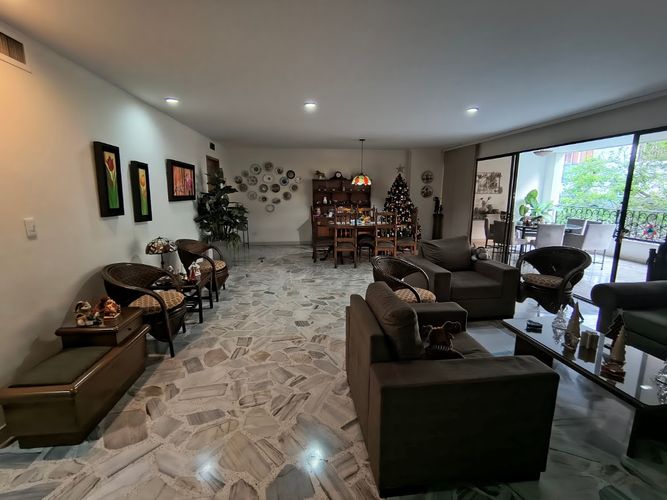 Apartamento de 4 alcobas en venta en Santa Teresita, Cali, 275 m² · foto 4 de 24