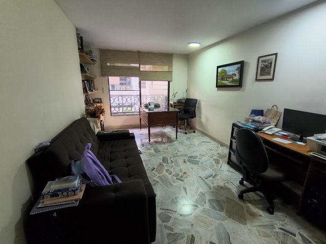 Apartamento de 4 alcobas en venta en Santa Teresita, Cali, 275 m² · foto 5 de 24