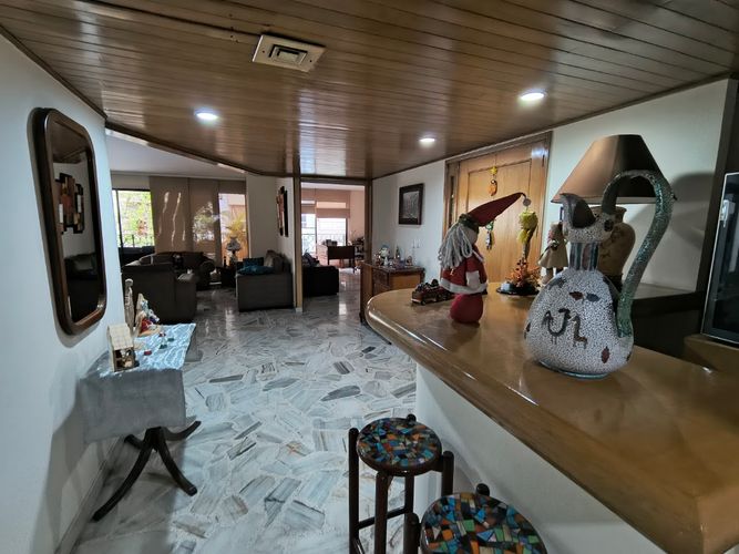 Apartamento de 4 alcobas en venta en Santa Teresita, Cali, 275 m² · foto 7 de 24