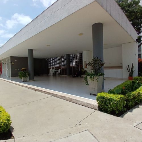 Apartamento de 3 alcobas en venta en Zona Industrial, Yumbo, 63 m² · foto 4 de 23