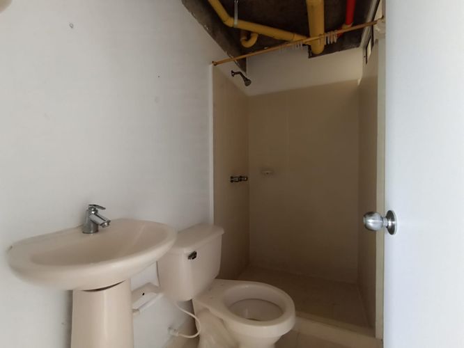 Apartamento de 3 alcobas en venta en Zona Industrial, Yumbo, 63 m² · foto 17 de 23