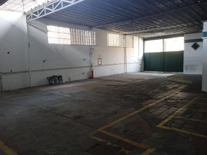 Bodega en arriendo en Vercute, Floridablanca, 480 m² · foto 3 de 9