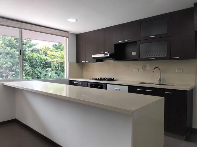 Apartamento de 1 alcoba en arriendo en El Poblado, Medellín, 64 m² · foto 4 de 13