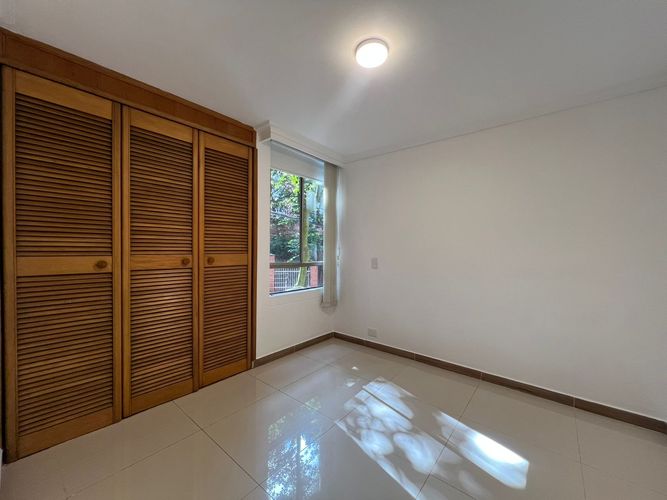 Apartamento de 3 alcobas en arriendo en El Diamante No. 2, Medellín, 87 m² · foto 7 de 16