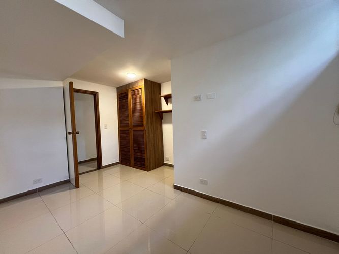 Apartamento de 3 alcobas en arriendo en El Diamante No. 2, Medellín, 87 m² · foto 12 de 16