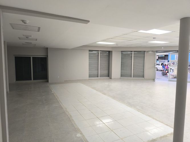 Local en arriendo en Alfonso Lopez, Bucaramanga, 140 m² · foto 2 de 6