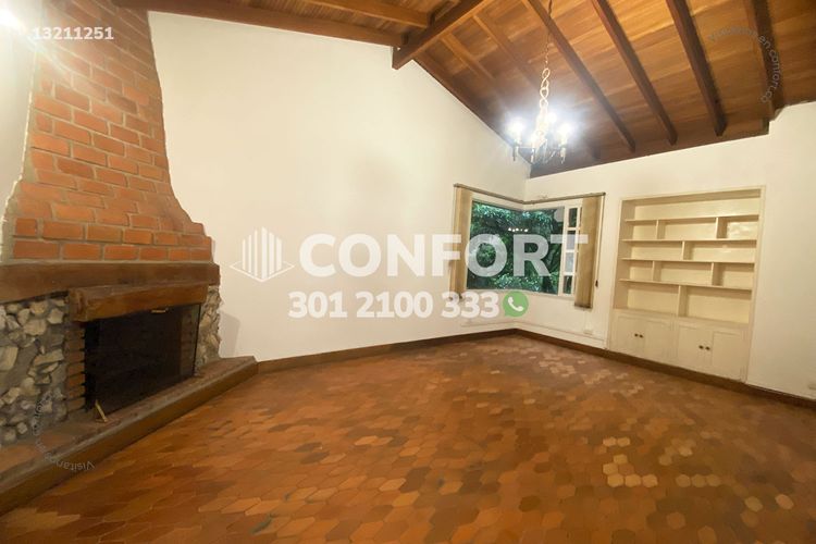 Casa de 3 alcobas en arriendo en Lalinde, Medellín, 527 m² · foto 4 de 24
