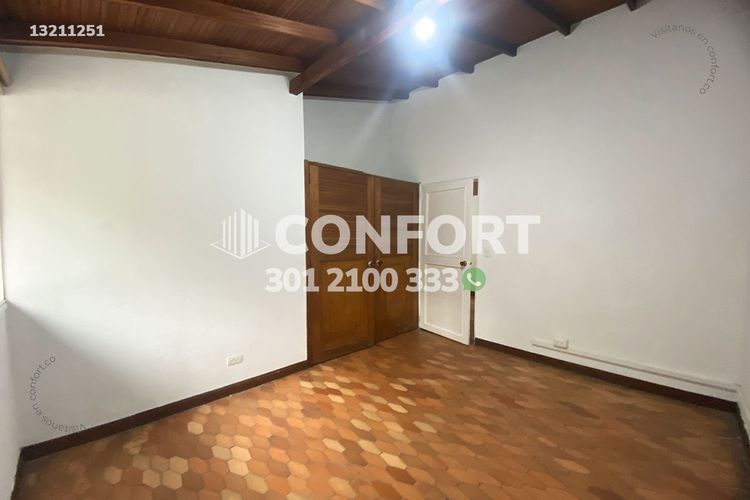 Casa de 3 alcobas en arriendo en Lalinde, Medellín, 527 m² · foto 16 de 24