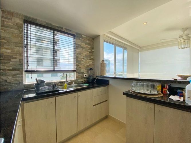 Apartamento de 3 alcobas en venta en Crespo, Cartagena, 110 m² · foto 7 de 16