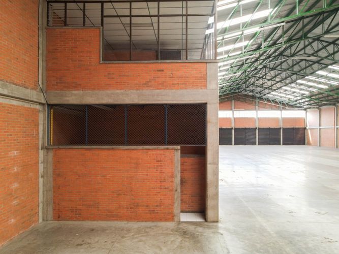Bodega en venta en La Badea, Dosquebradas, 4200 m² · foto 10 de 15