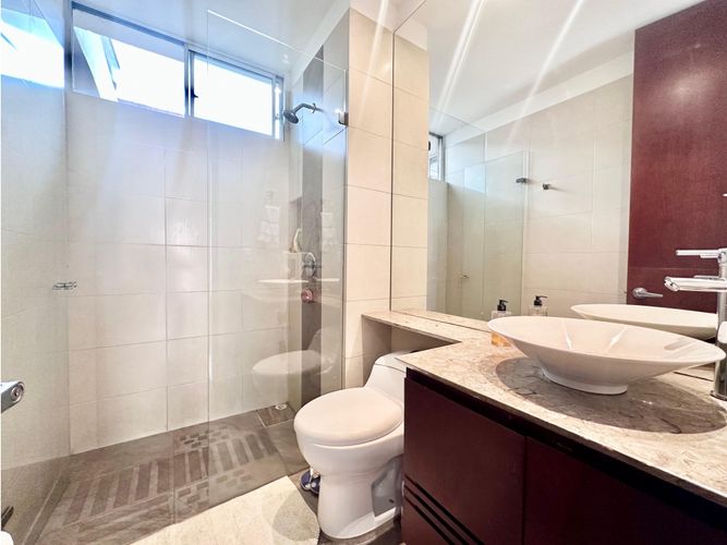 Apartamento de 3 alcobas en venta en Chicó Reservado, Bogotá, 116 m² · foto 8 de 12