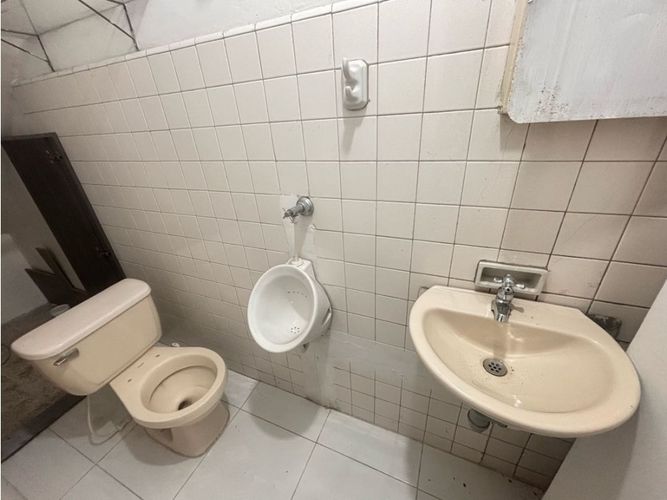 Local en arriendo en Suramericana, Medellín, 25 m² · foto 6 de 6