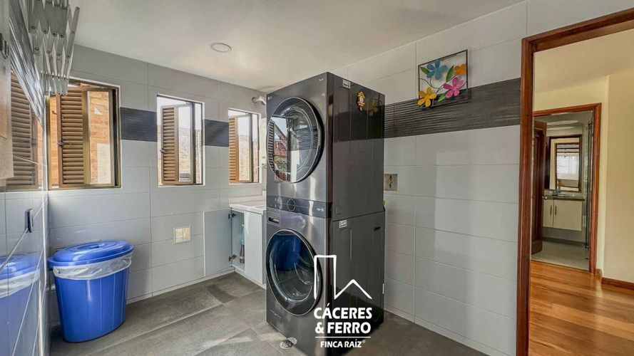 Apartamento en venta en Santa Barbara, Bogotá · foto 8 de 24