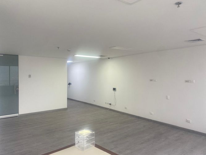 Oficina en arriendo en El Poblado, Medellín, 70 m² · foto 5 de 14