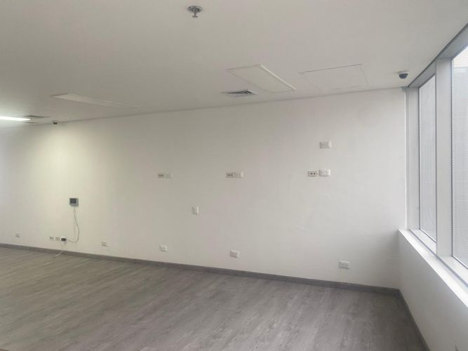 Oficina en arriendo en El Poblado, Medellín, 70 m² · foto 6 de 14