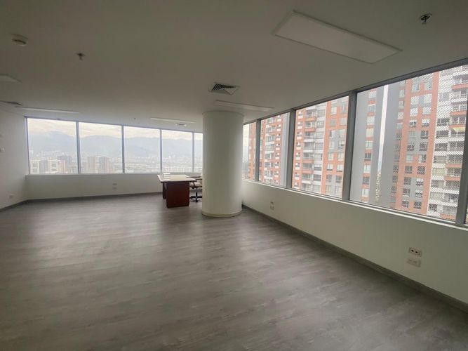 Oficina en arriendo en El Poblado, Medellín, 70 m² · foto 11 de 14