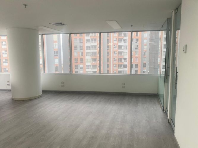 Oficina en arriendo en El Poblado, Medellín, 70 m² · foto 9 de 14