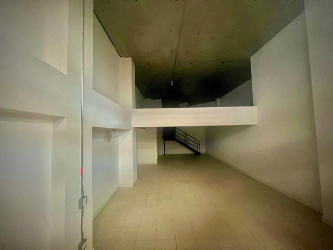 Local en venta en Conquistadores, Medellín, 69 m² · foto 2 de 12