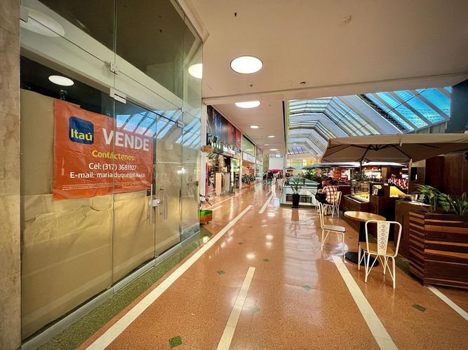 Local en venta en Conquistadores, Medellín, 69 m² · foto 10 de 12