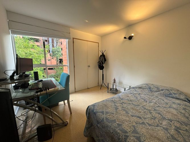Apartamento de 4 alcobas en venta en El Poblado, Medellín, 153 m² · foto 4 de 9