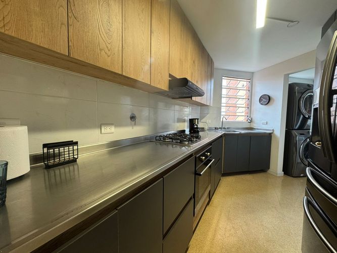 Apartamento de 4 alcobas en venta en El Poblado, Medellín, 153 m² · foto 9 de 9