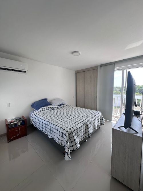 Apartamento de 2 alcobas en venta en El Castillo, Jamundí, 79 m² · foto 4 de 14