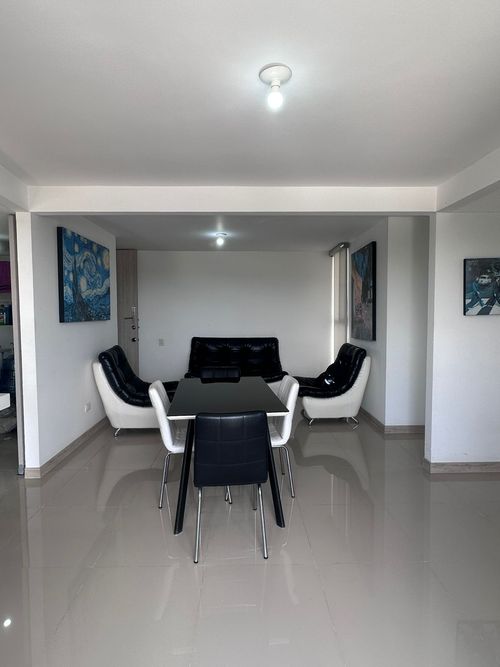 Apartamento de 2 alcobas en venta en El Castillo, Jamundí, 79 m² · foto 5 de 14