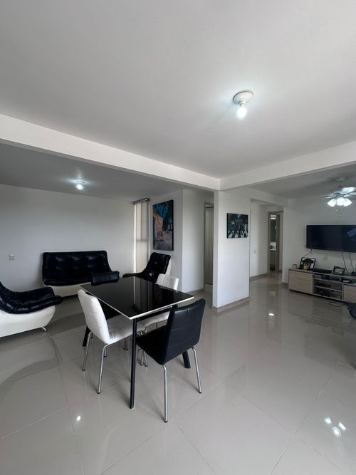 Apartamento de 2 alcobas en venta en El Castillo, Jamundí, 79 m² · foto 6 de 14