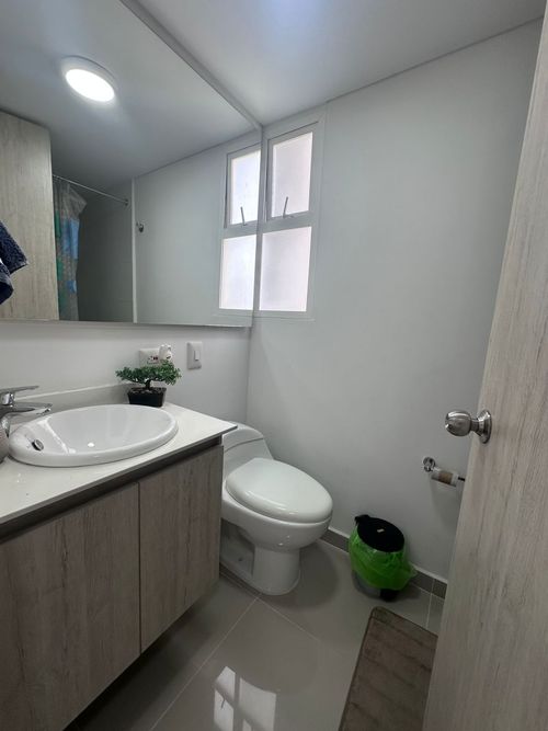 Apartamento de 2 alcobas en venta en El Castillo, Jamundí, 79 m² · foto 8 de 14