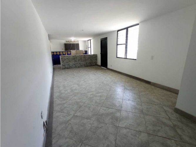 Local en arriendo en Urbanizacion Villa Verde, Medellín, 35 m² · foto 5 de 11