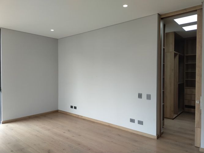 Apartamento de 3 alcobas en arriendo en El Poblado, Medellín, 174 m² · foto 5 de 18