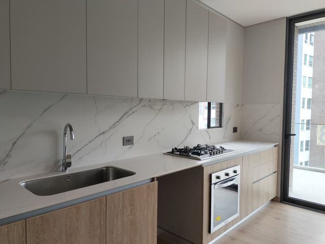 Apartamento de 3 alcobas en arriendo en El Poblado, Medellín, 174 m² · foto 3 de 18
