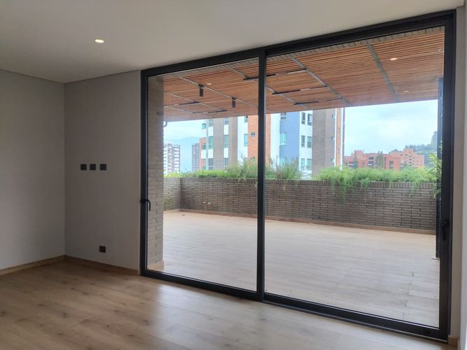 Apartamento de 3 alcobas en arriendo en El Poblado, Medellín, 174 m² · foto 13 de 18