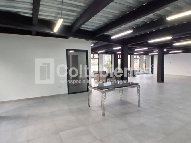 Local en arriendo en Tenche, Medellín, 205 m² · foto 6 de 11