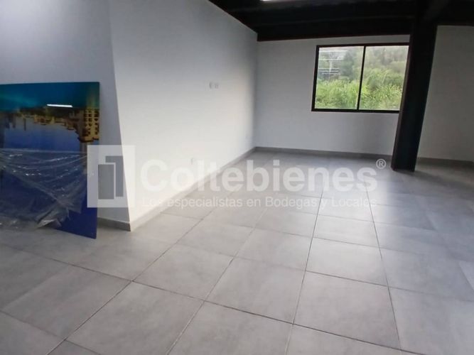 Local en arriendo en Tenche, Medellín, 205 m² · foto 7 de 11